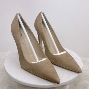 NIB Good American Suede/Nude Pump Size 6.5